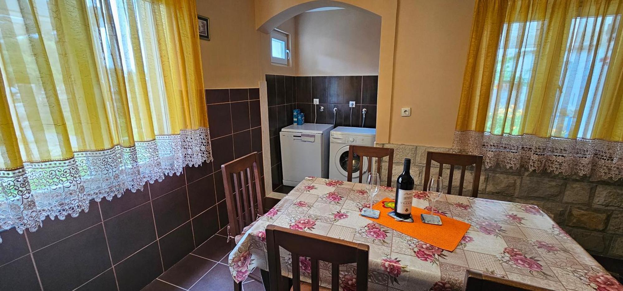 Apartments Simonovic Tivat Eksteriør bilde