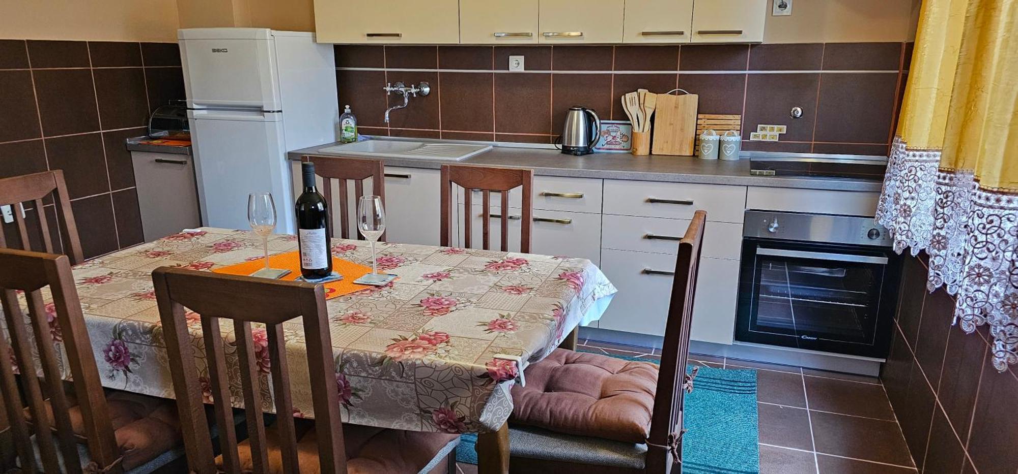 Apartments Simonovic Tivat Eksteriør bilde